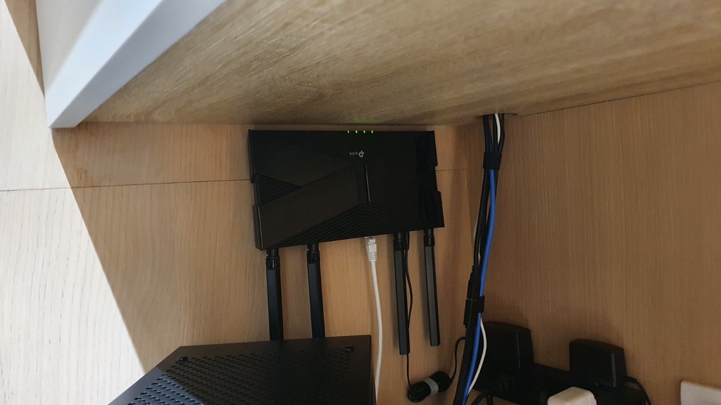 TP-Link Router Wall Mount