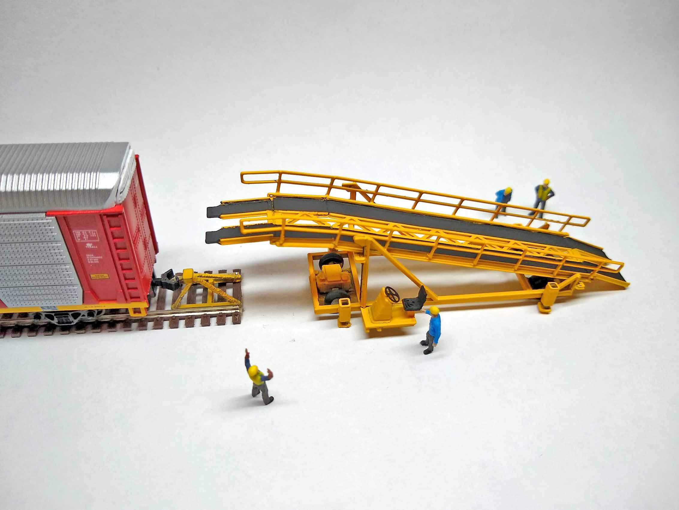 N Scale Auto Car Loading Ramp