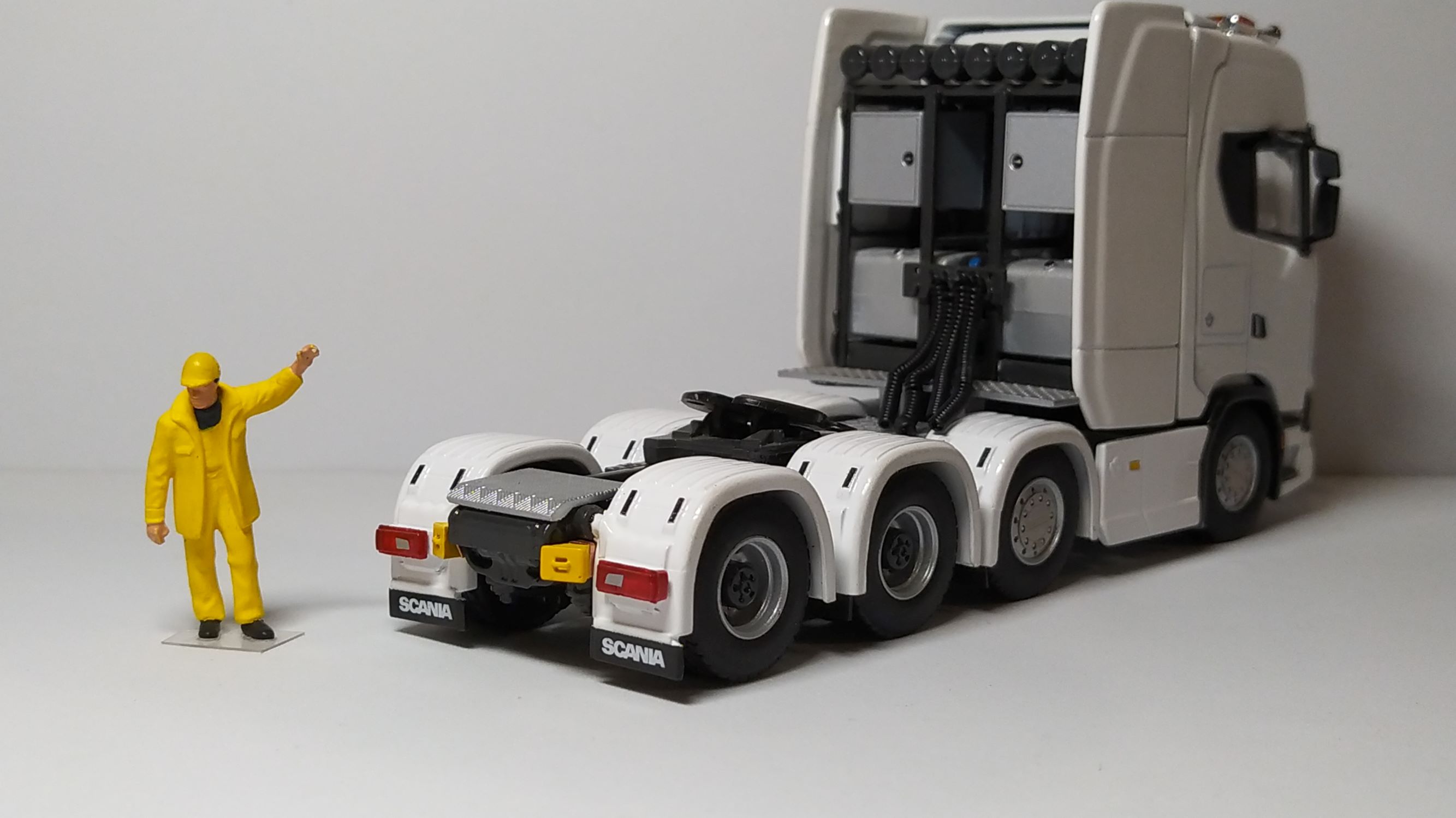 CALZO ESTACIONAMIENTO RUEDA / WHEEL WEDGE
