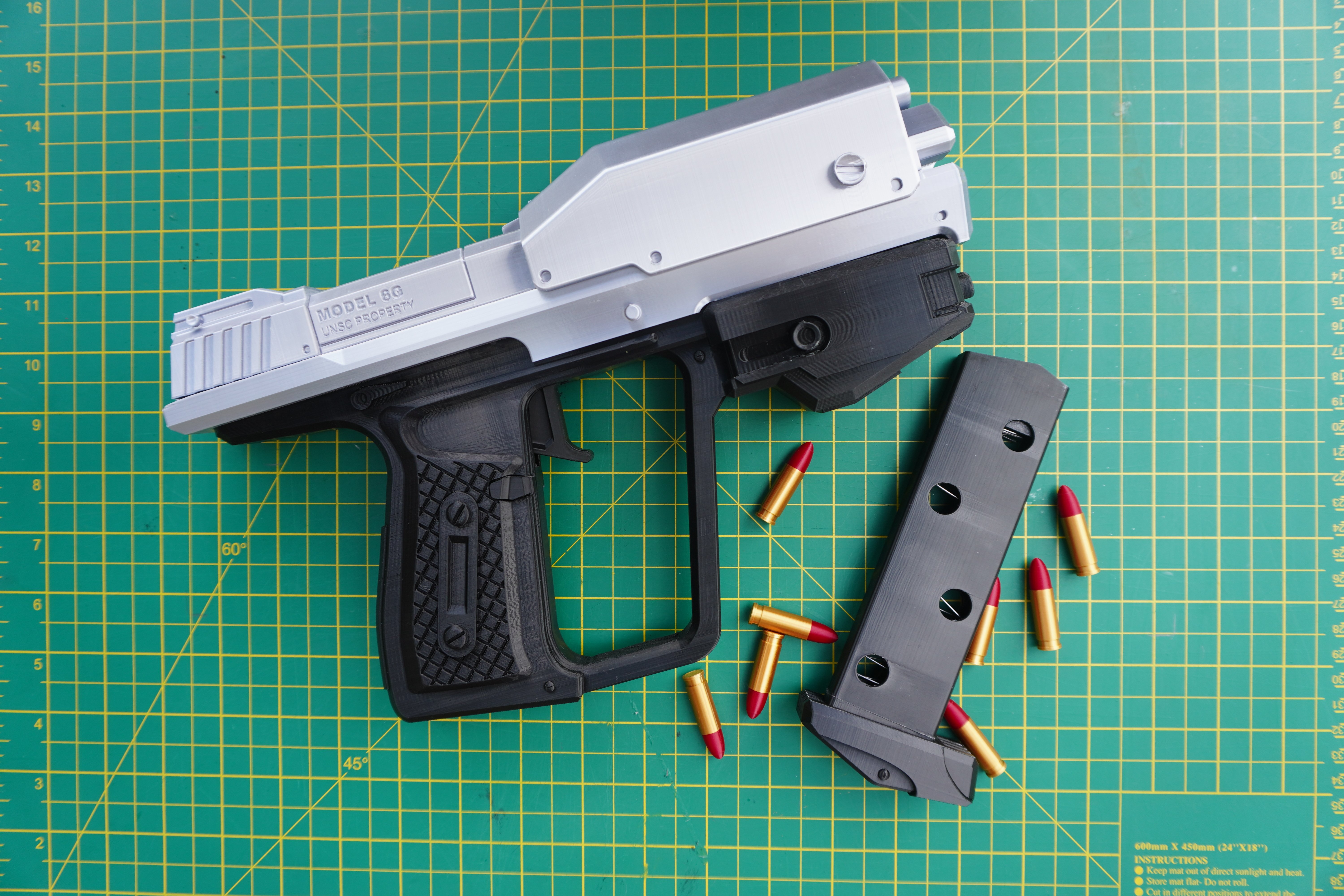 Halo Magnum Replica with moving parts