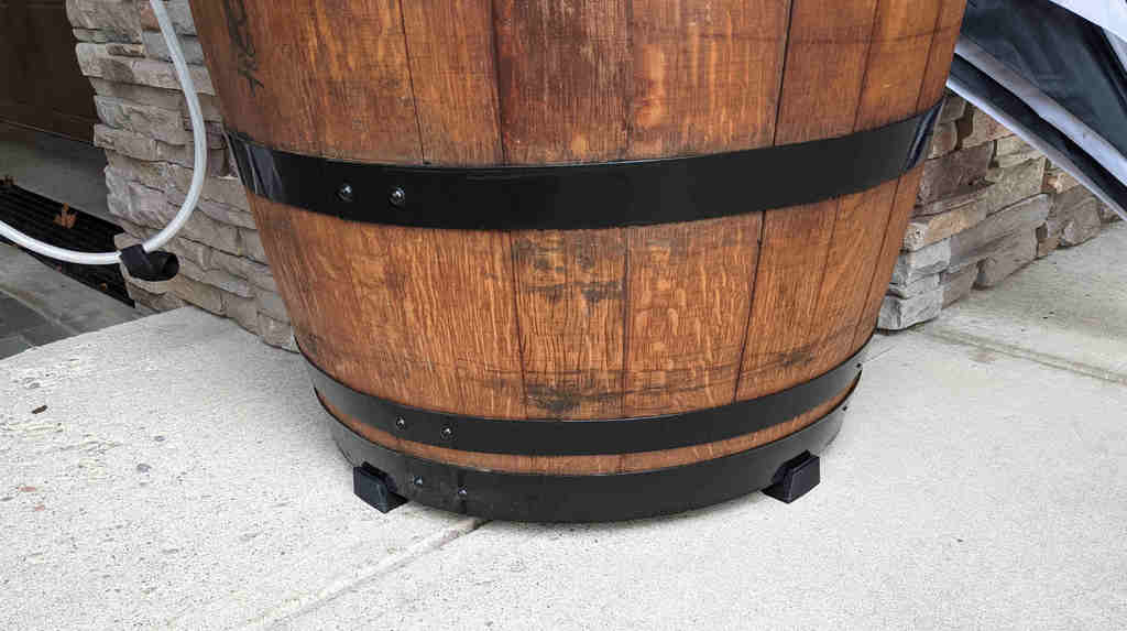 Wine Barrel Stand and Bunghole Plug