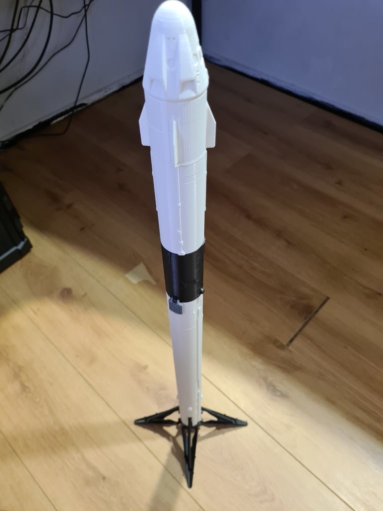 Crew dragon capsule for JRad Falcon 9