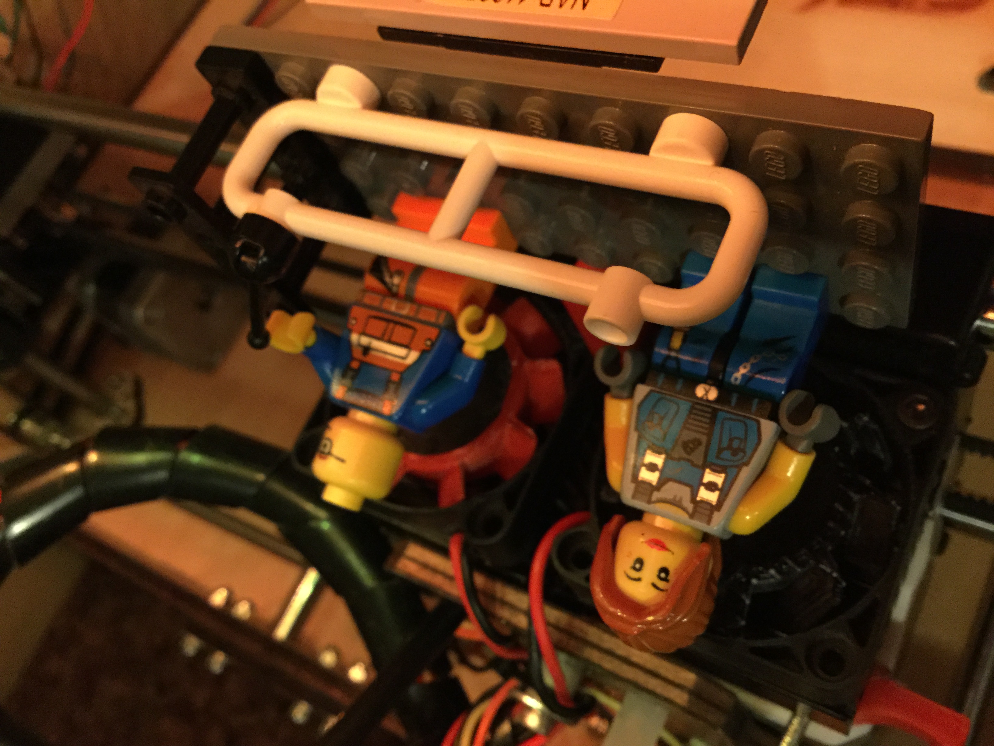 Replicator lego rail