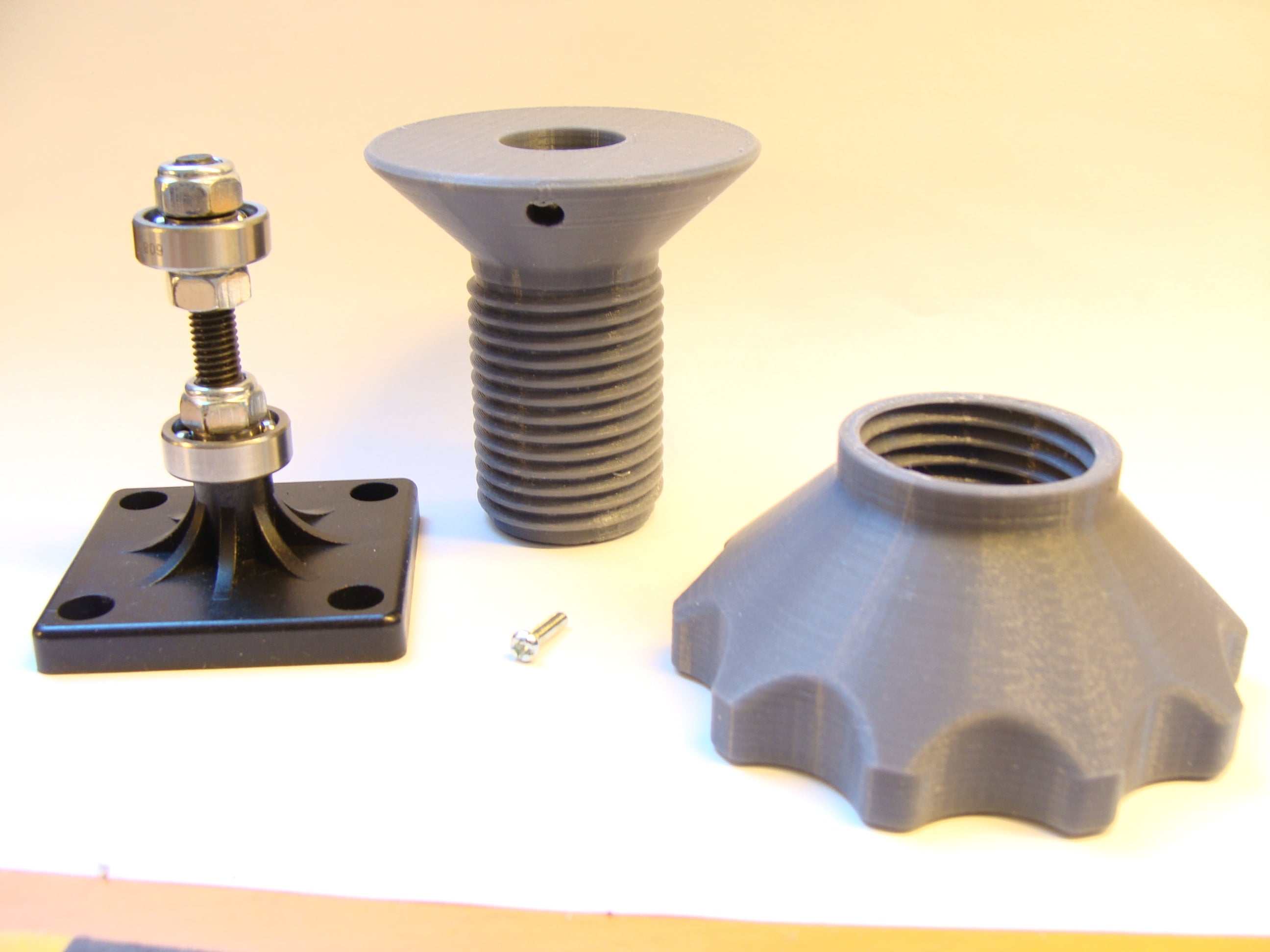 K8400 Low Friction Spool Holder