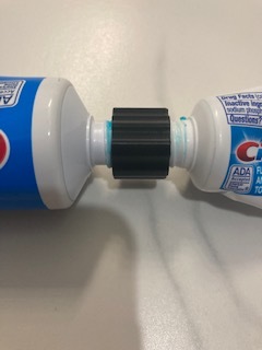 TOOTHPASTE TRANSFER CONNECTOR