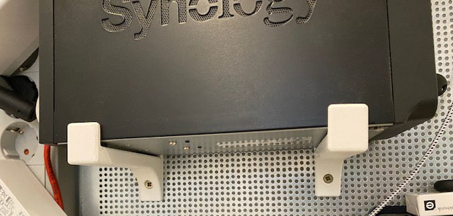 Synology DS718+ Wall Mount