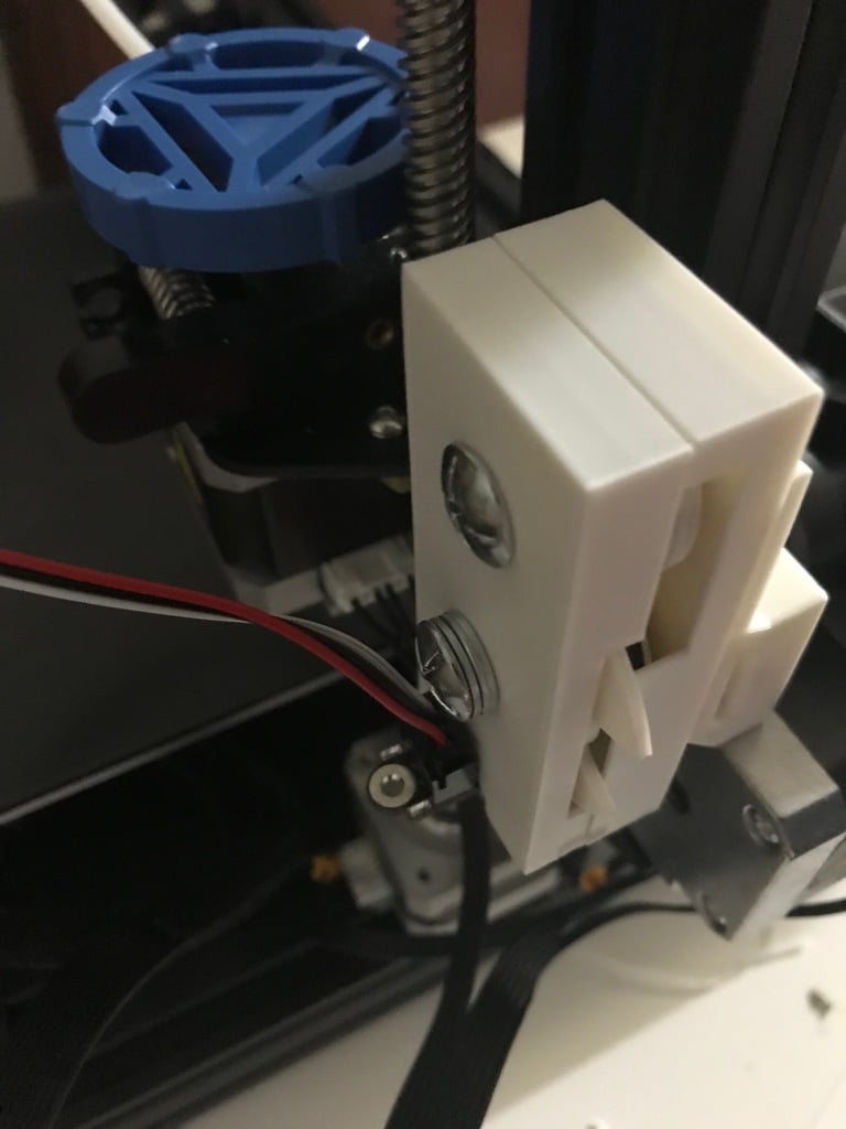 Smart filament sensor & guide (Ender 3 sensor mount)