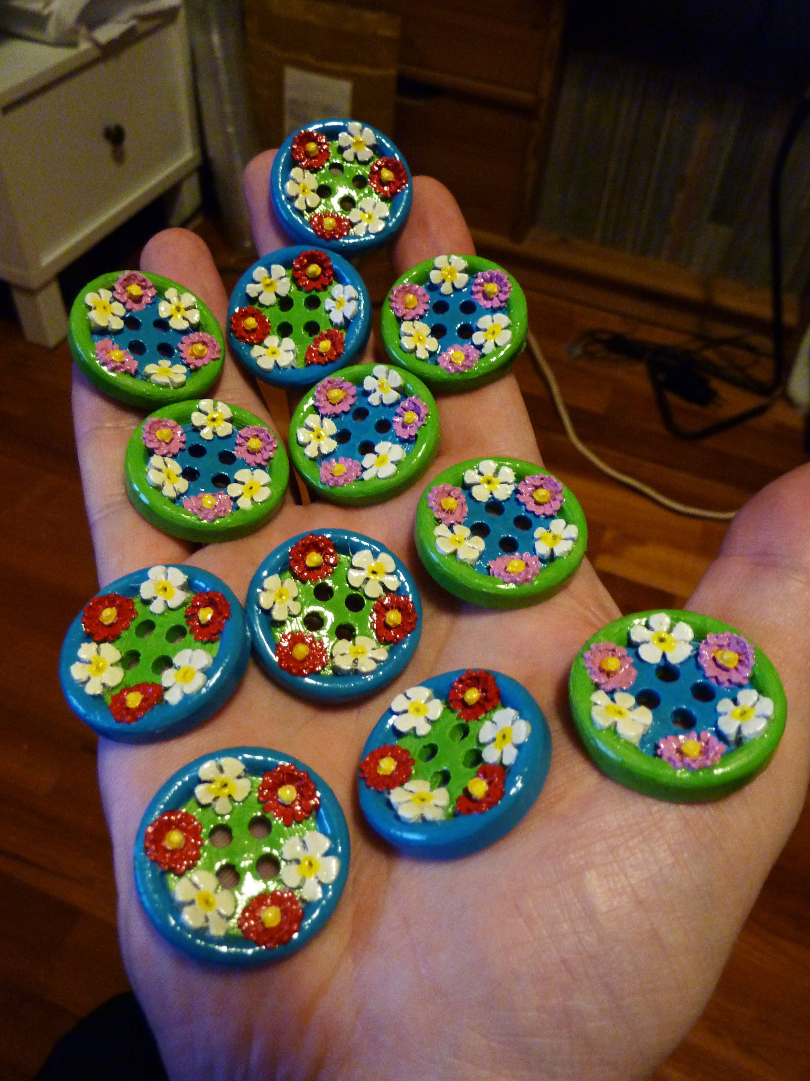 Flower button