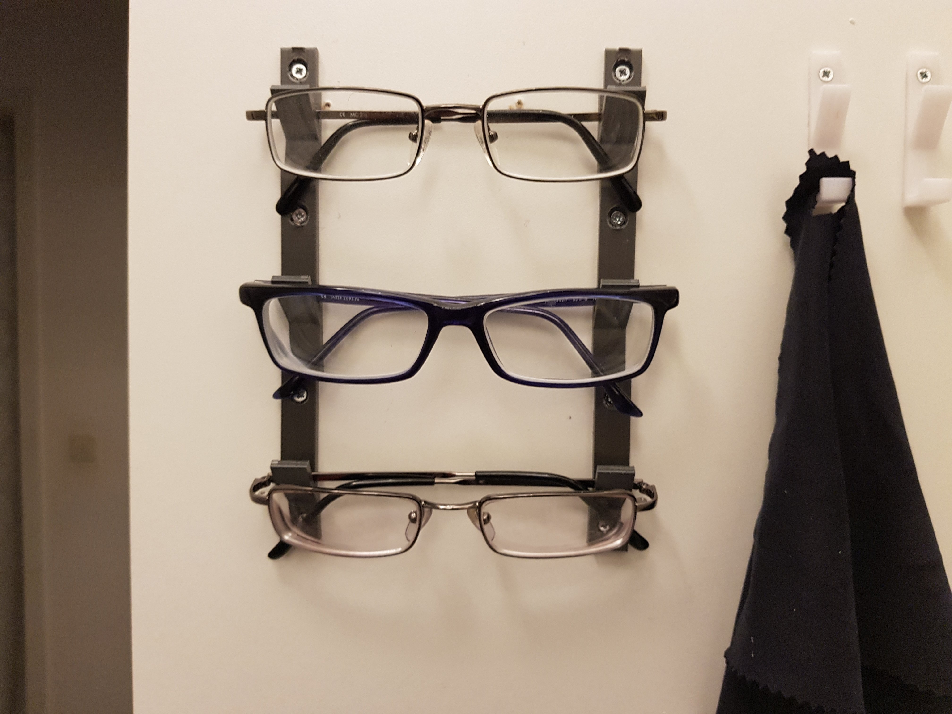 Glasses Holder