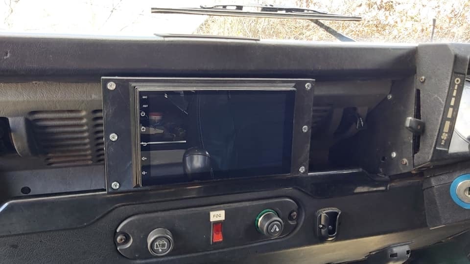 Land Rover Defender Stereo Binnacle Double Din