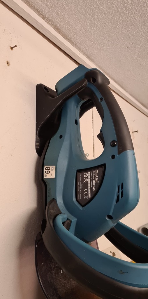 Makita hedge trimmer wall mount