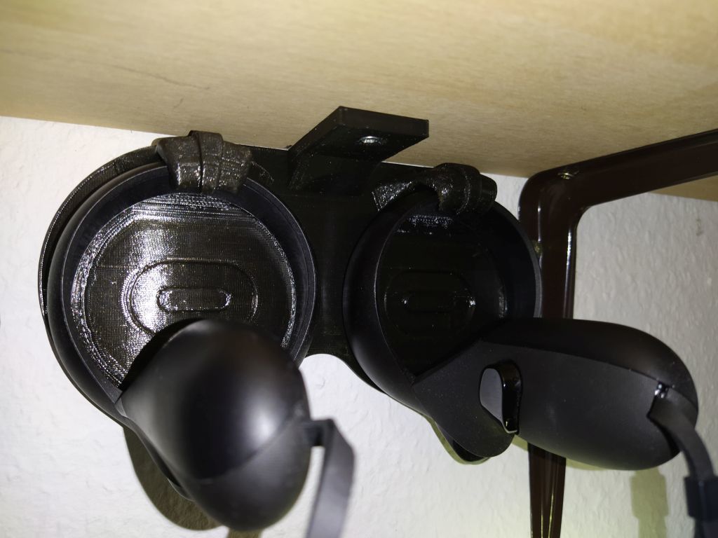 Oculus Rift S or Quest Controller Shelf Mount