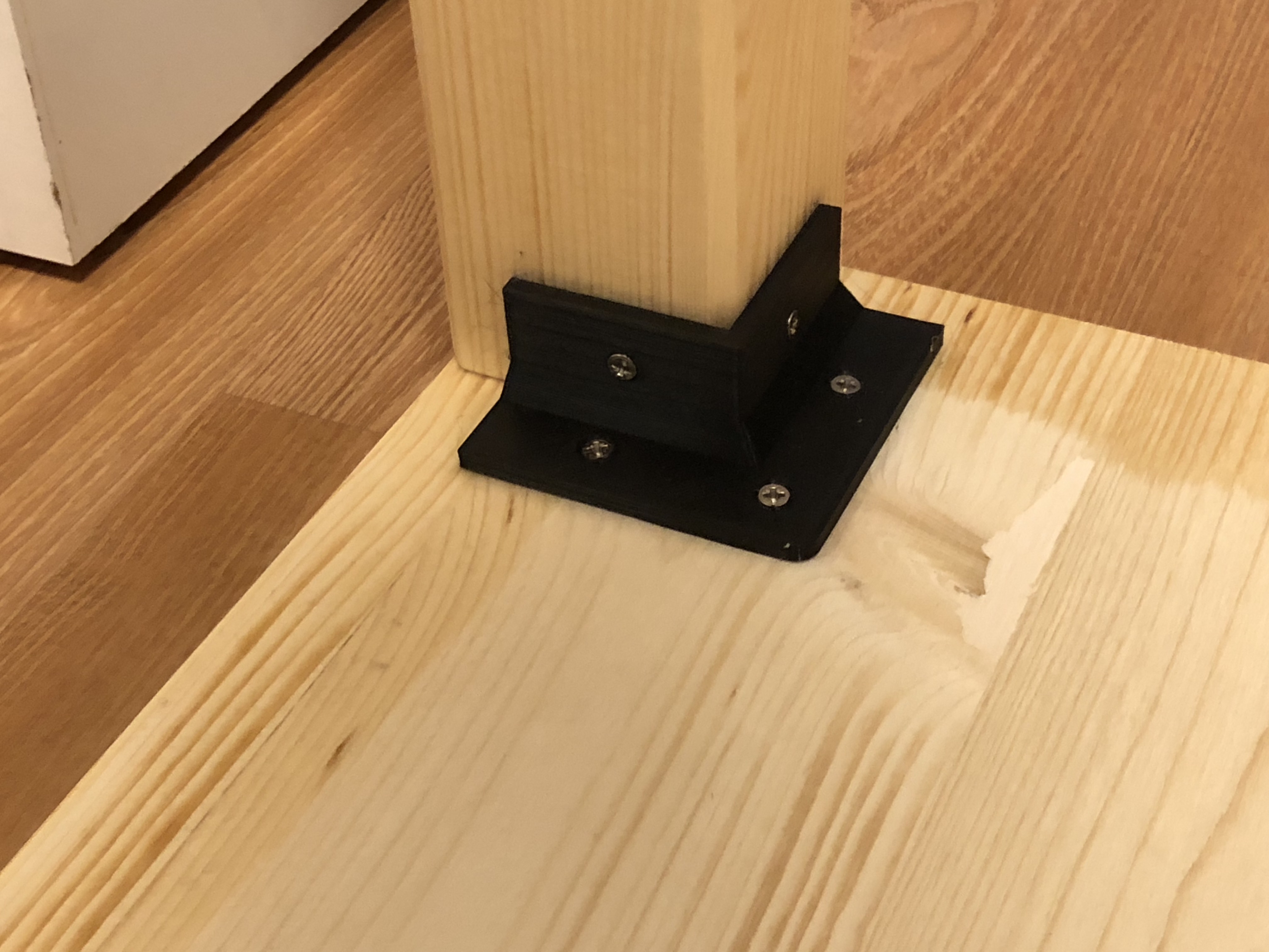 Table Leg Bracket