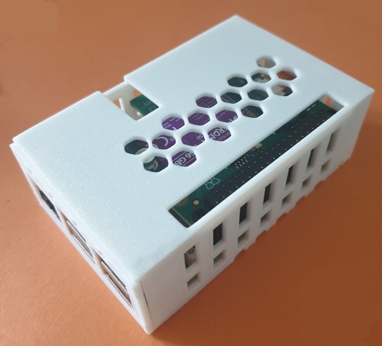 Raspberry Pi 5 case with active cooler and SSD