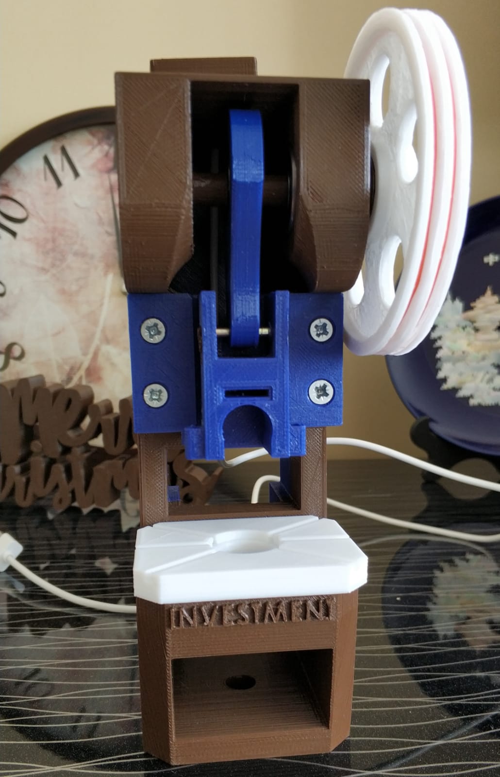 Eccentric mechanical desktop press