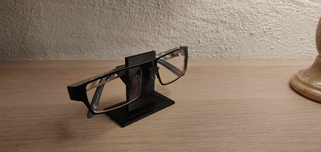 Eyeglass/Sunglass holder