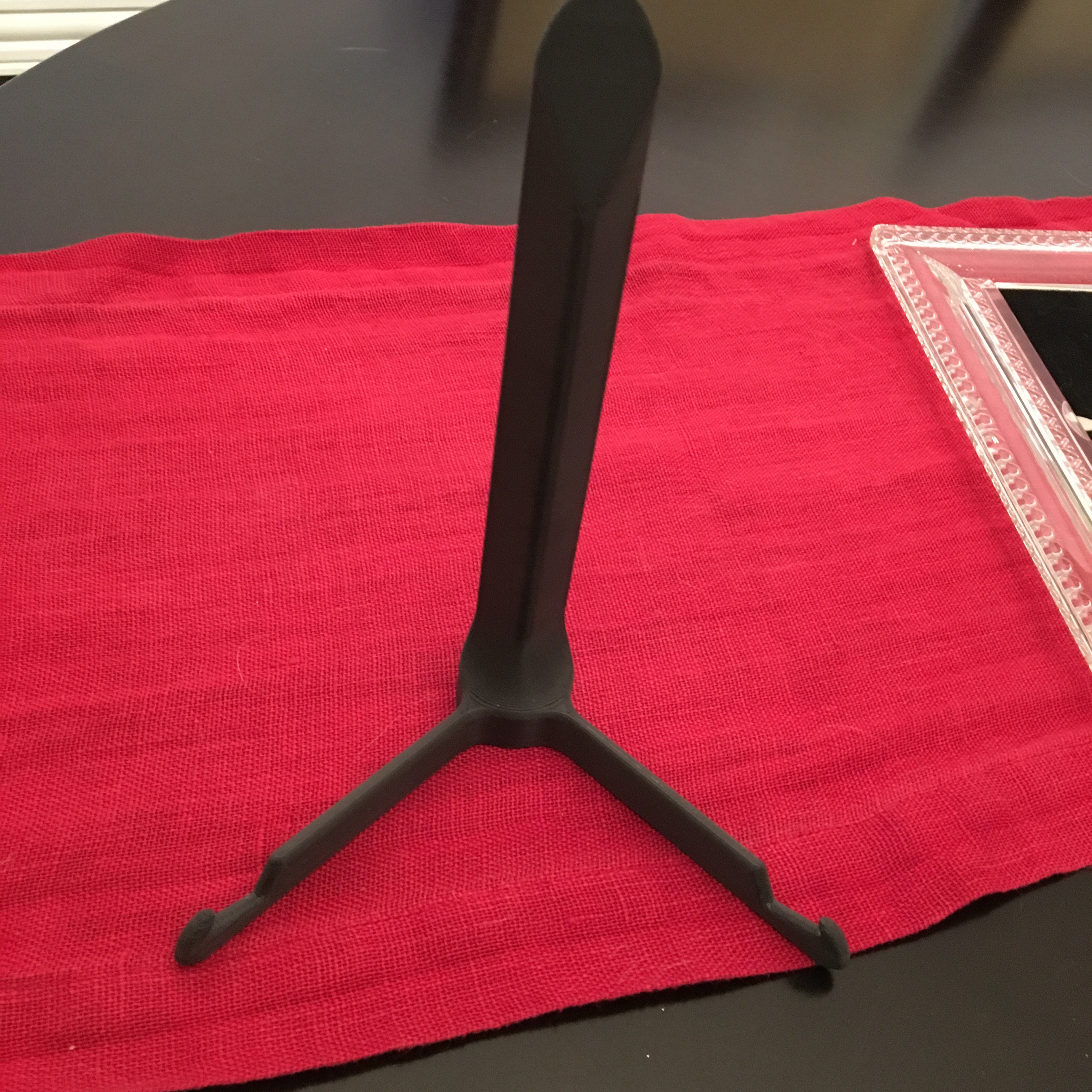 Minimalist Photo Frame Stand