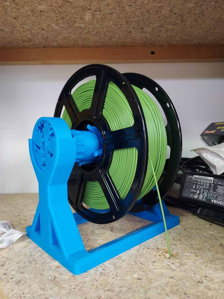 Fully 3D Printed Adjustable Spool Holder