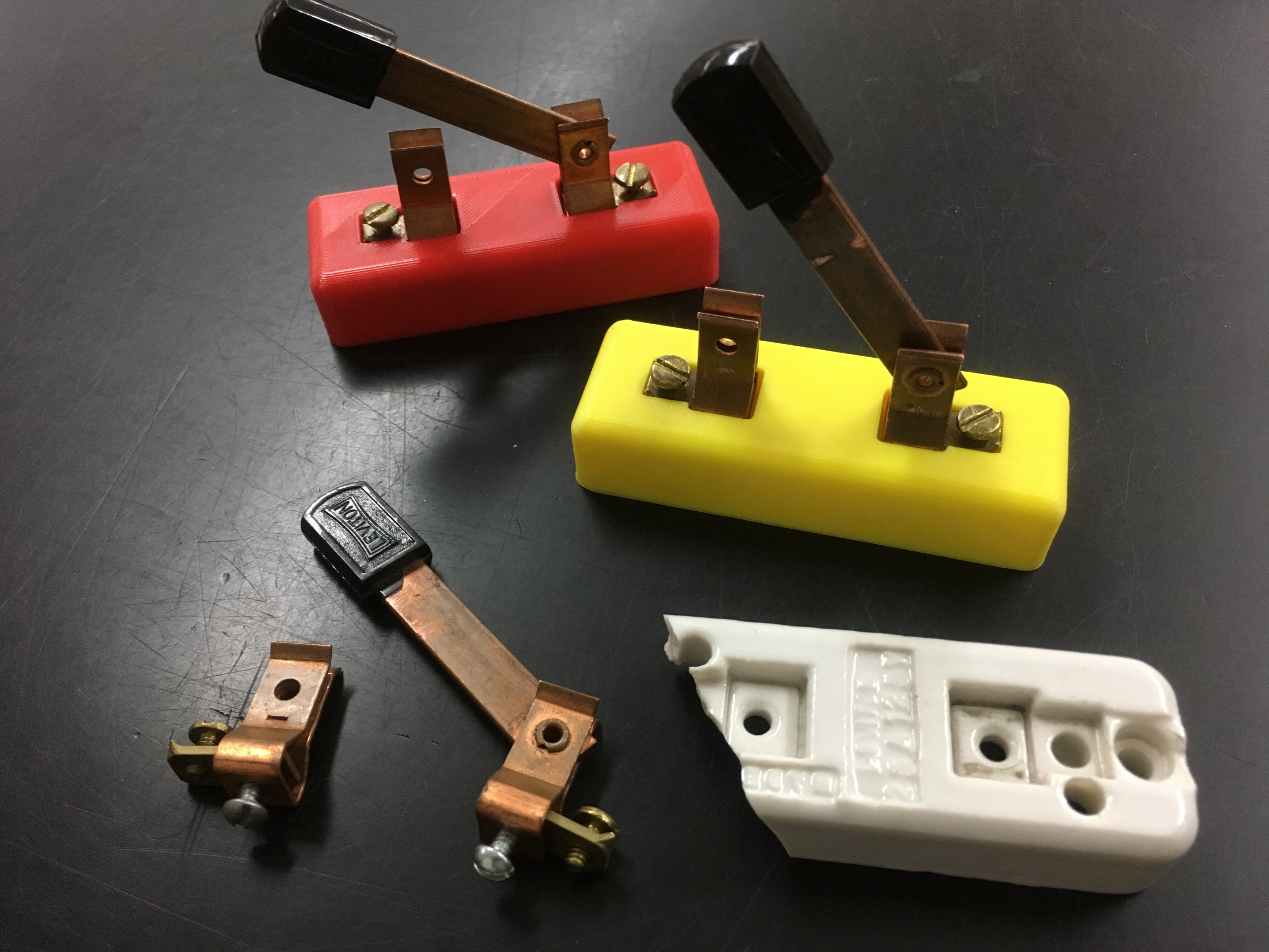 Knife switch base