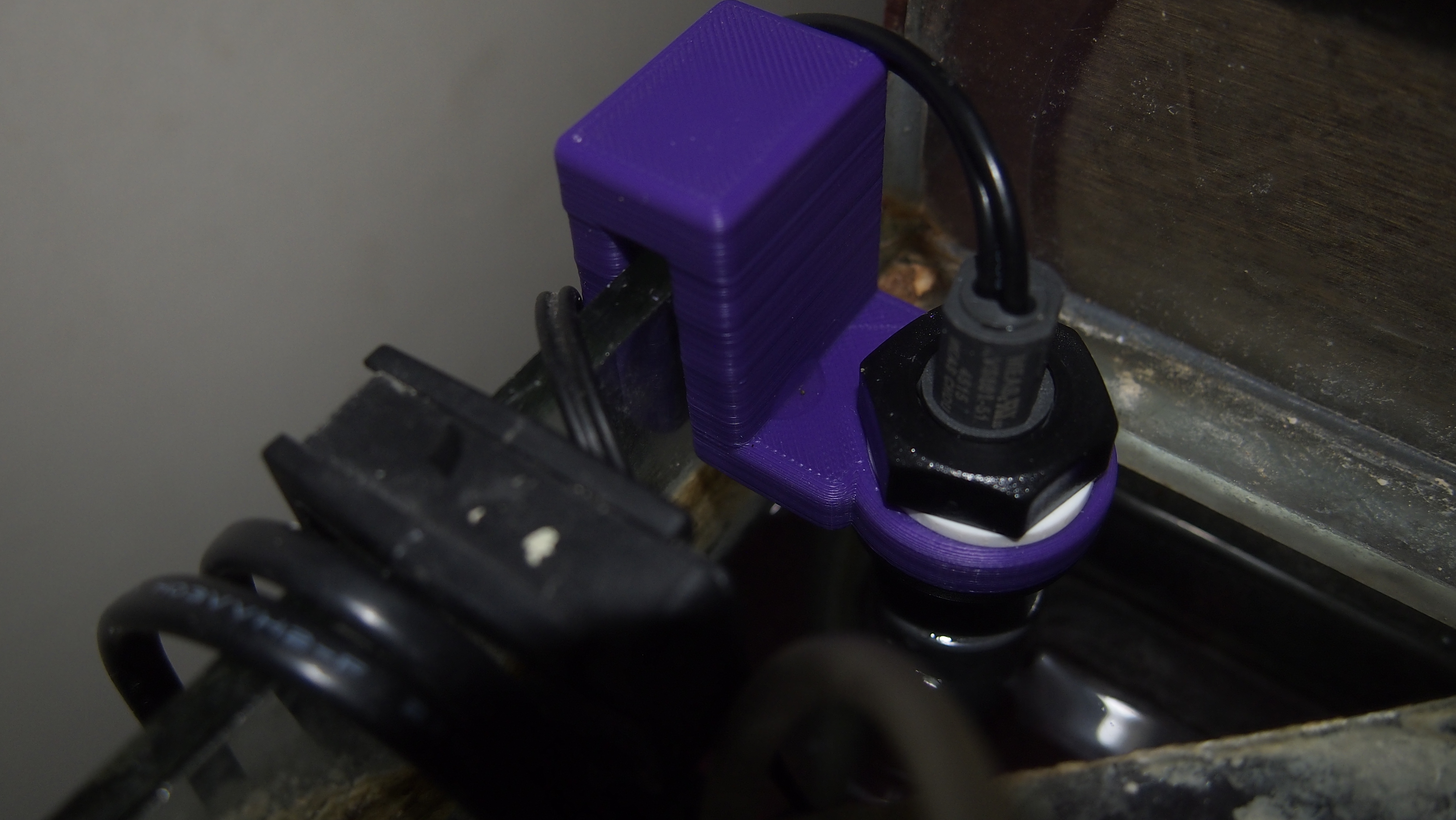 6mm thick glass aquarium float switch mount