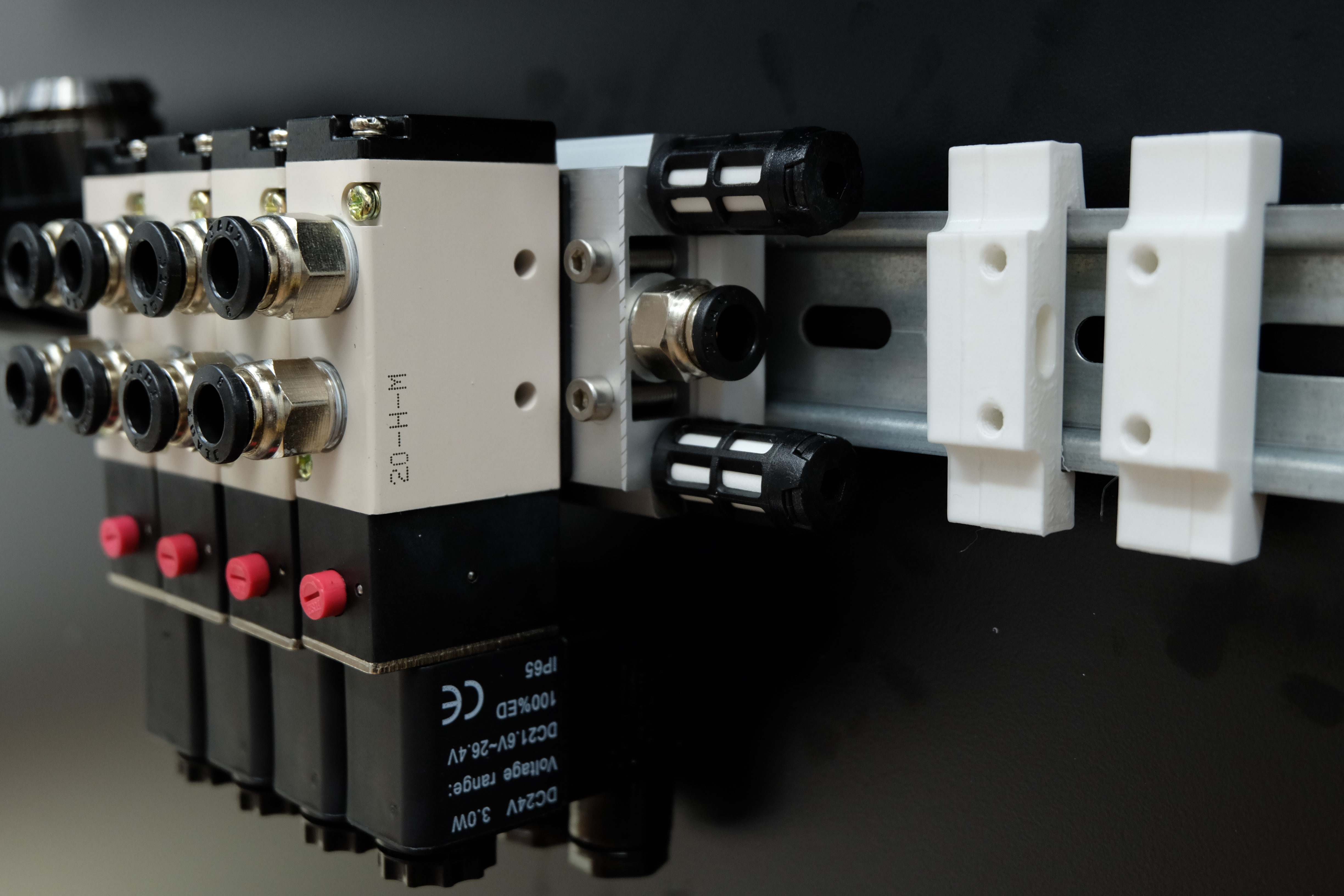 DIN-Rail Pneumatics | Solenoid Valve Manifold Brackets