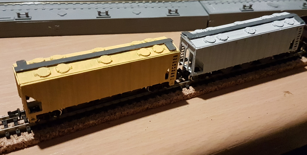 N-Scale 3-Bay 70 ton PS-2 Covered  Hopper