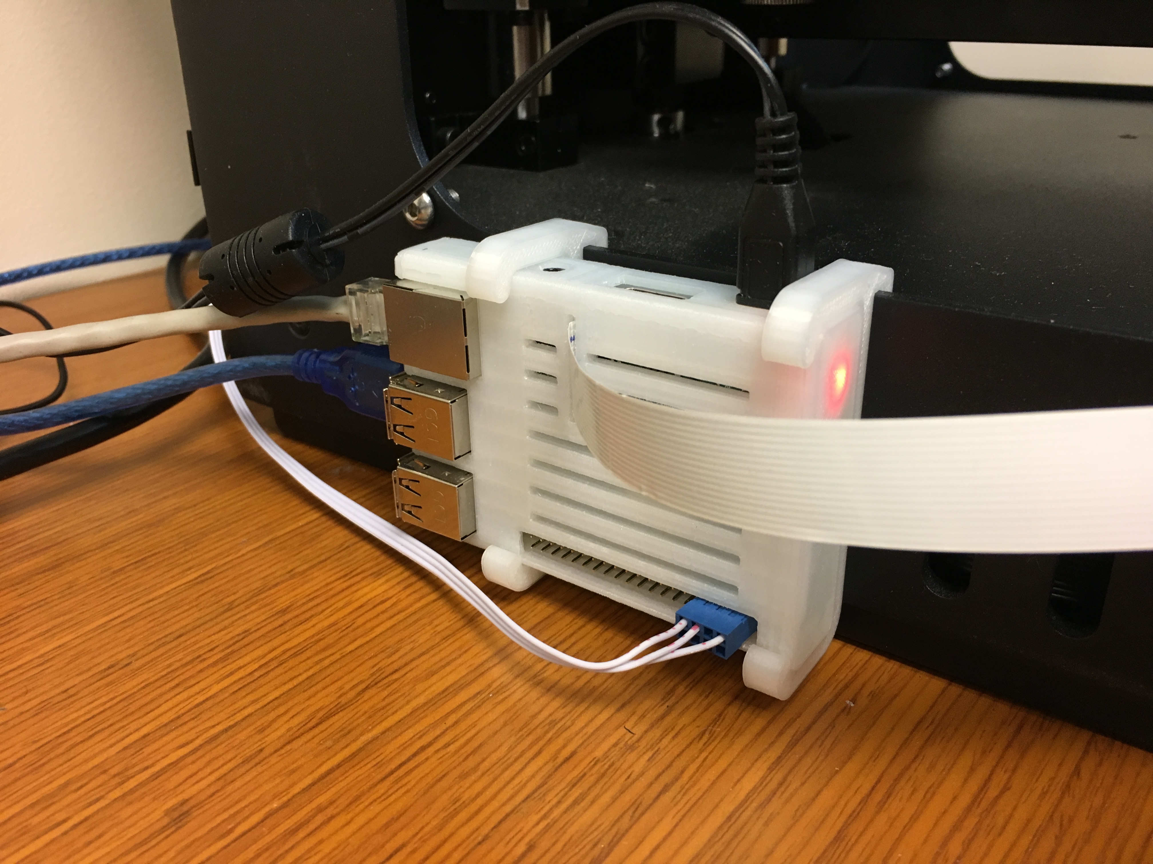 Sleeve for Raspberry Pi 3/2/B+ with camera and GPIO access