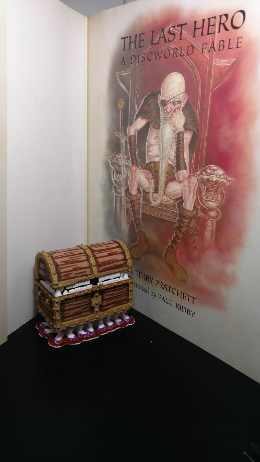 The Luggage DiscWorld