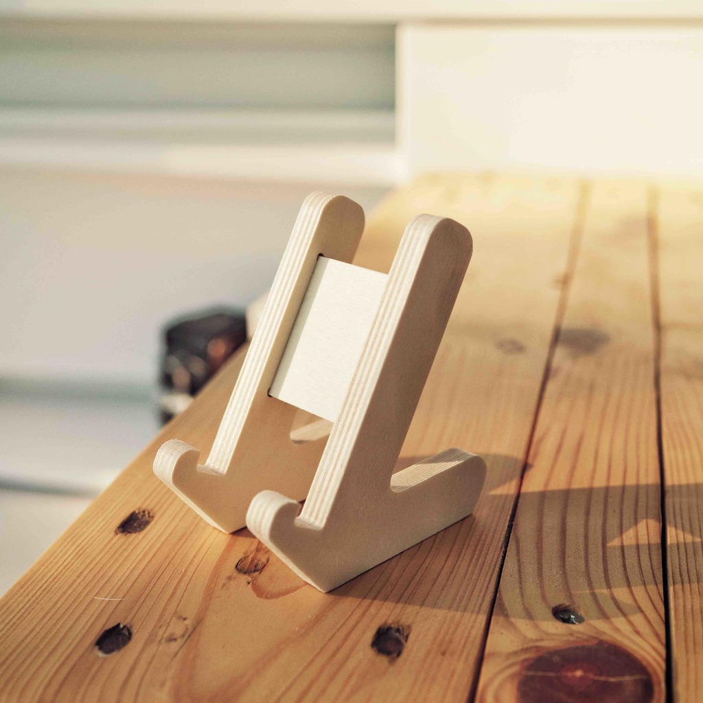 Minimalist Phone Stand for 3D Printing, CNC or Laser Cutting