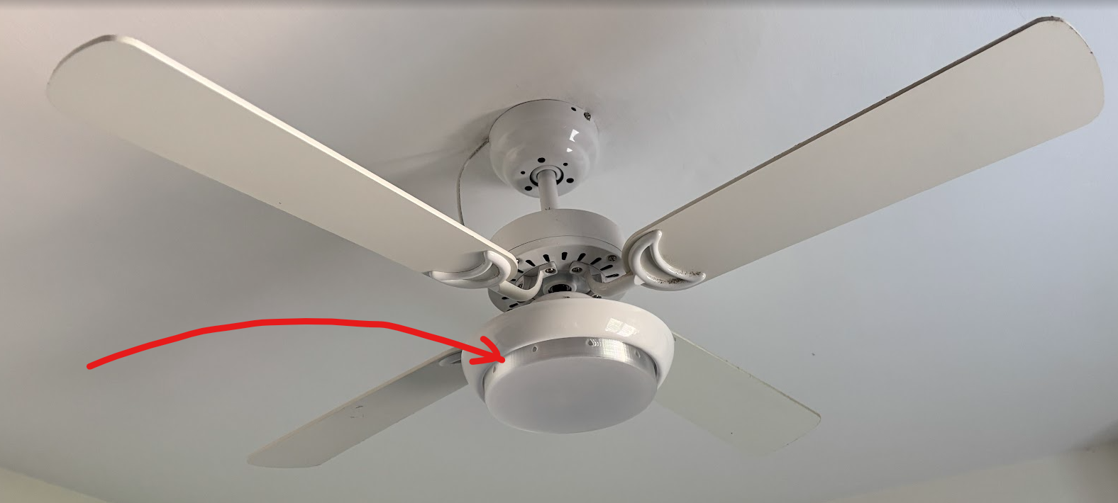 Replacement diffusing light cover for ceiling fan