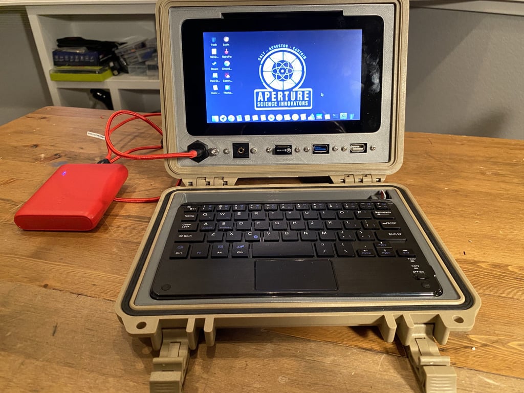 Raspberry Pi laptop Pelican case 1150 7 inch Keyboard tray