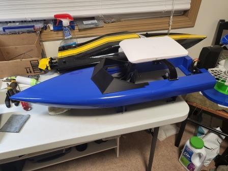 RC BOAT AND OUTBOARD MOTOR