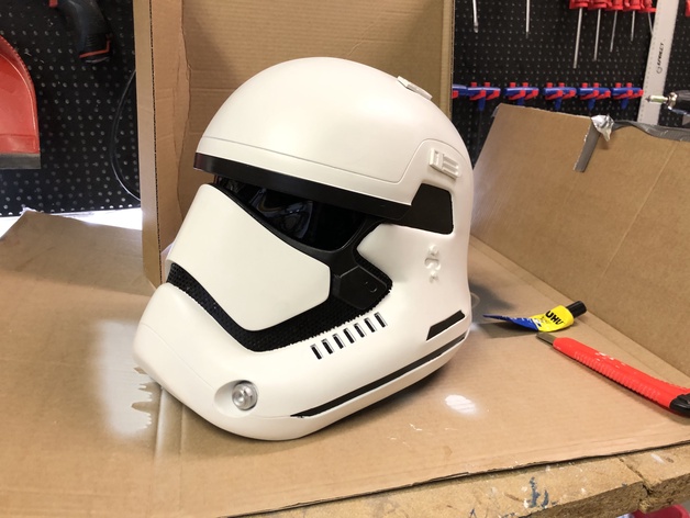 stormtrooper helmet episode 7