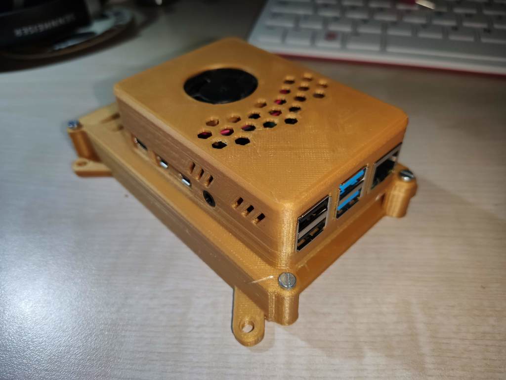 Raspberry Pi 4 case with Fan & HDD Enclosure