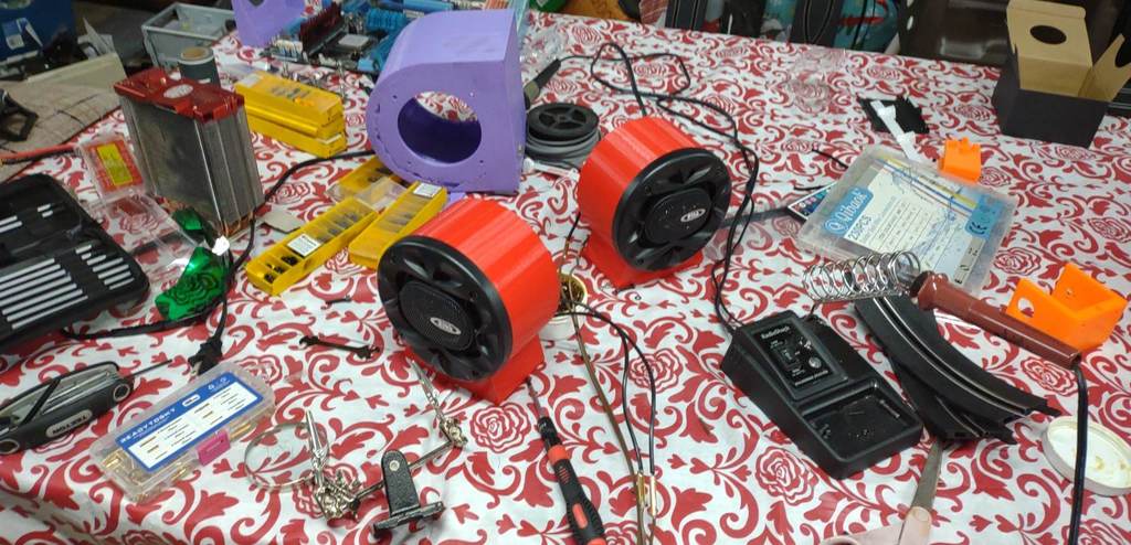 Cheap but loud bluetooth speaker project