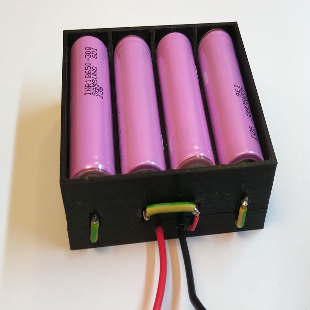 14.4 V Li-ion battery pack
