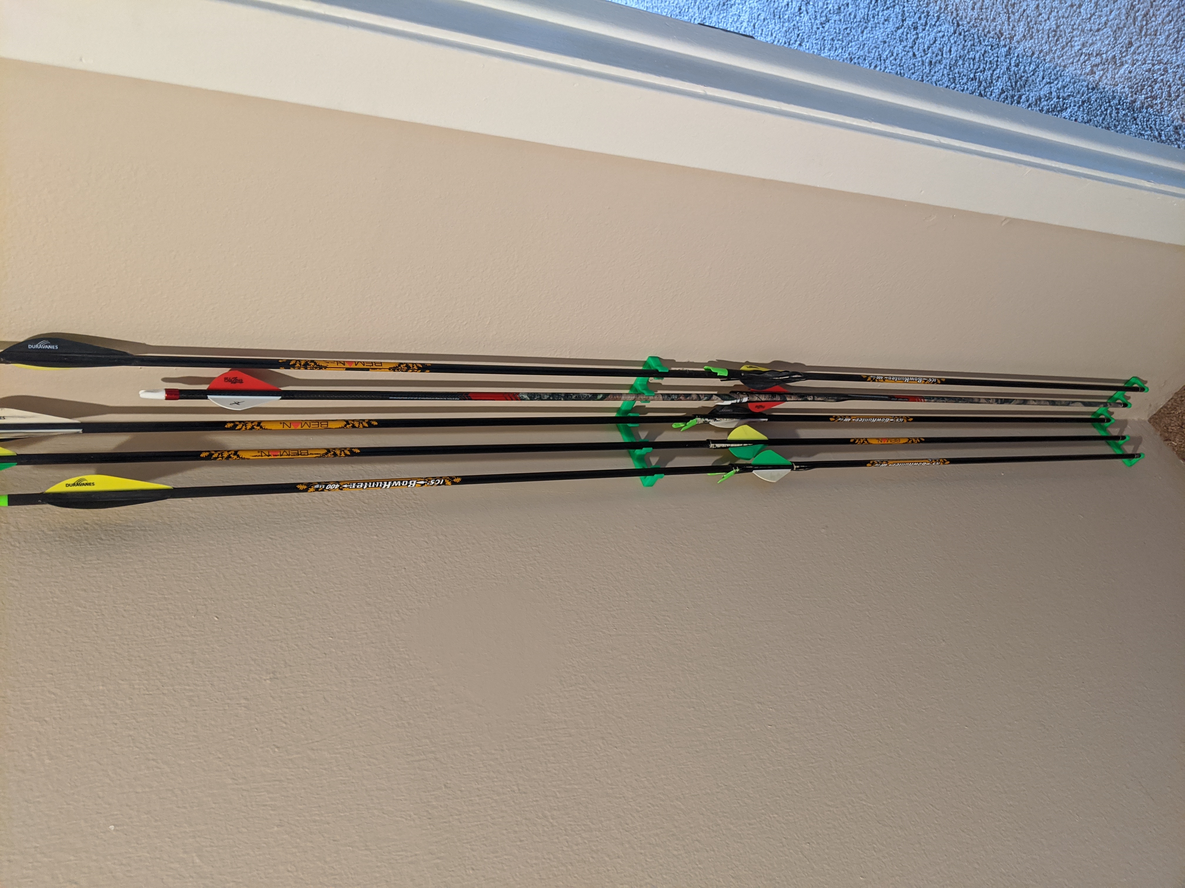 Corner Arrow Display Holders