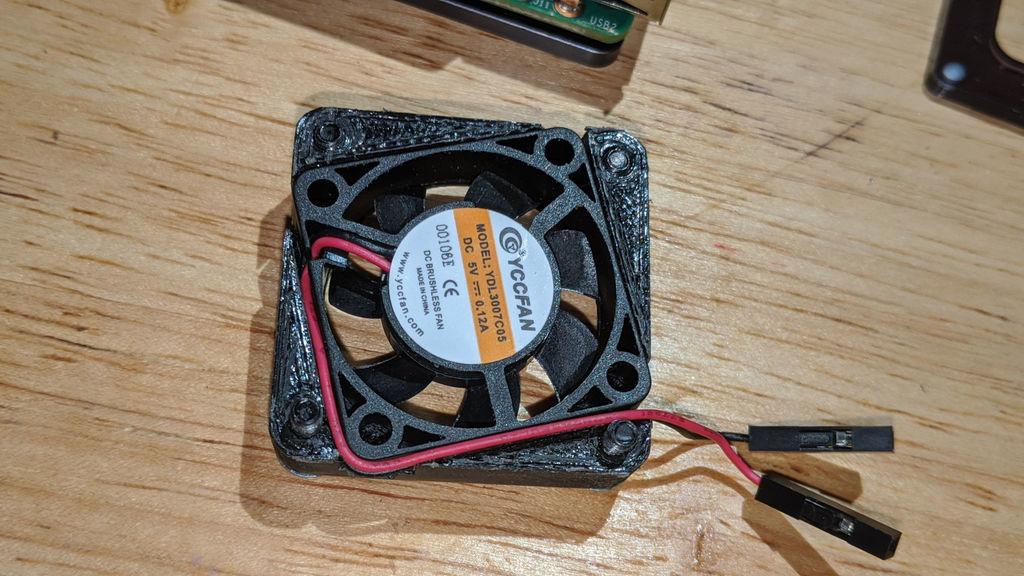 30mm - 35mm fan adapter for Raspberry Pi 4 heatsink