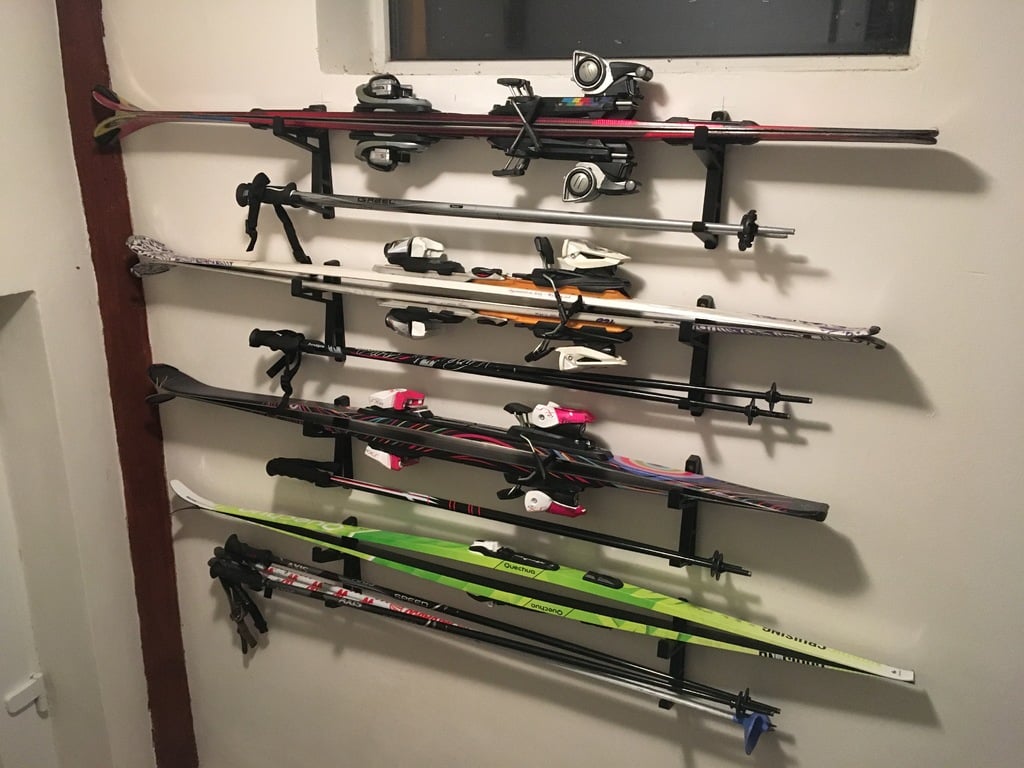 Ski holder / ski hook - wall mounting