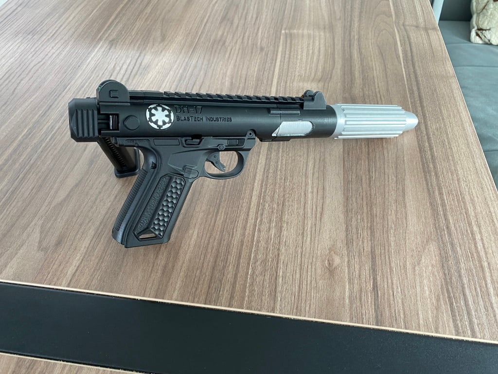 Star Wars DH-17 Blaster based on airsoft pistol AAP-01
