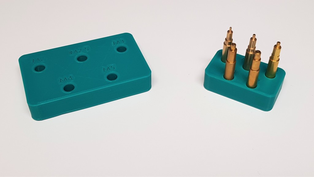 storage block for soldering tips for threaded inserts