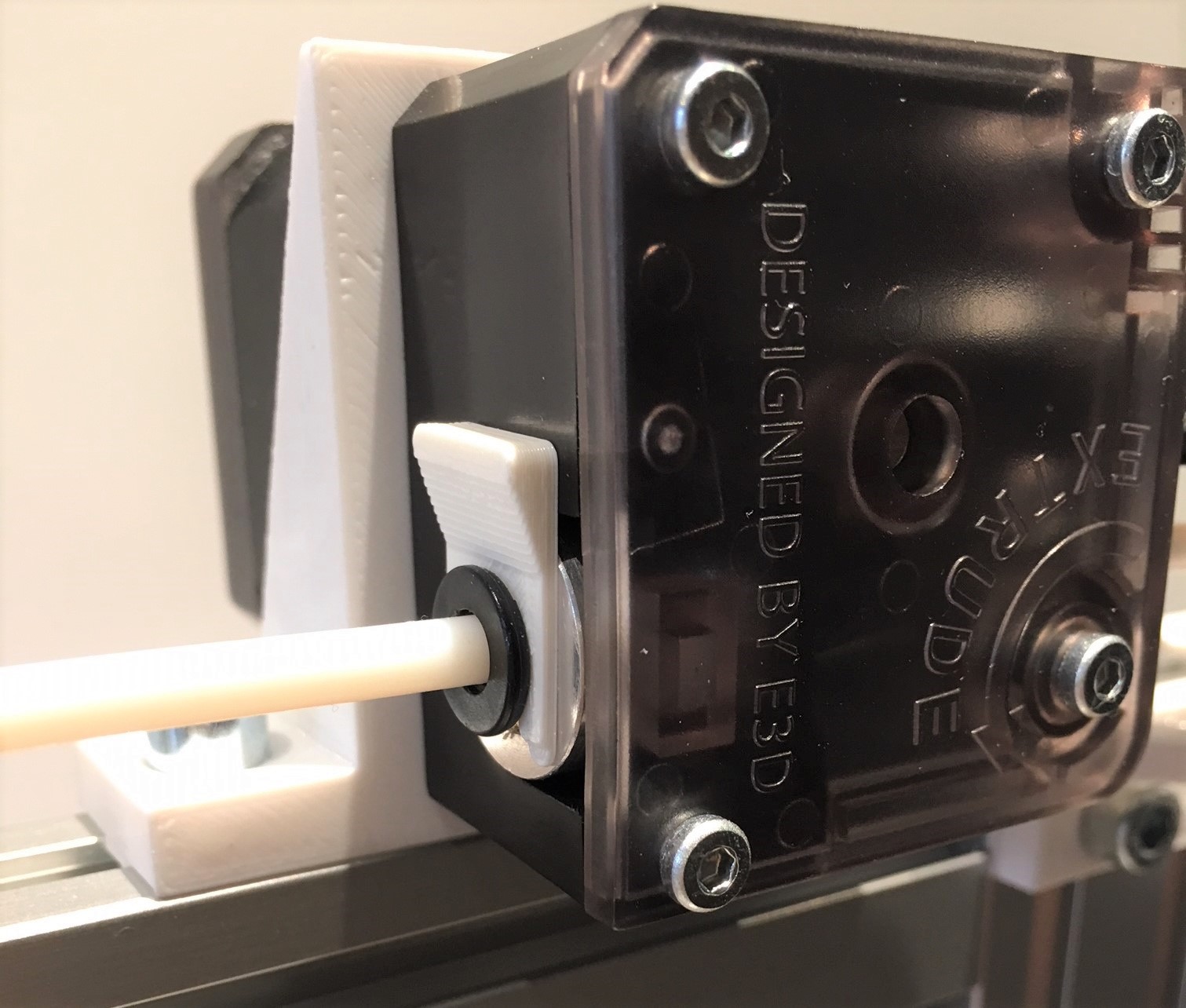 Titan extruder bowden shim