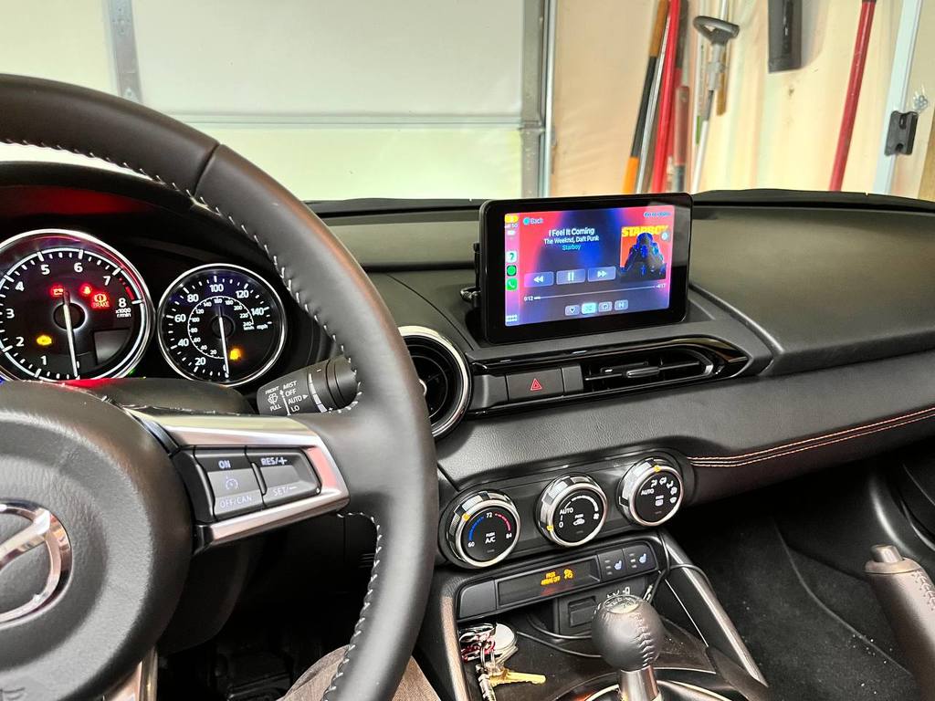 ND Miata dash mount for 3rd party CarPlay Screen