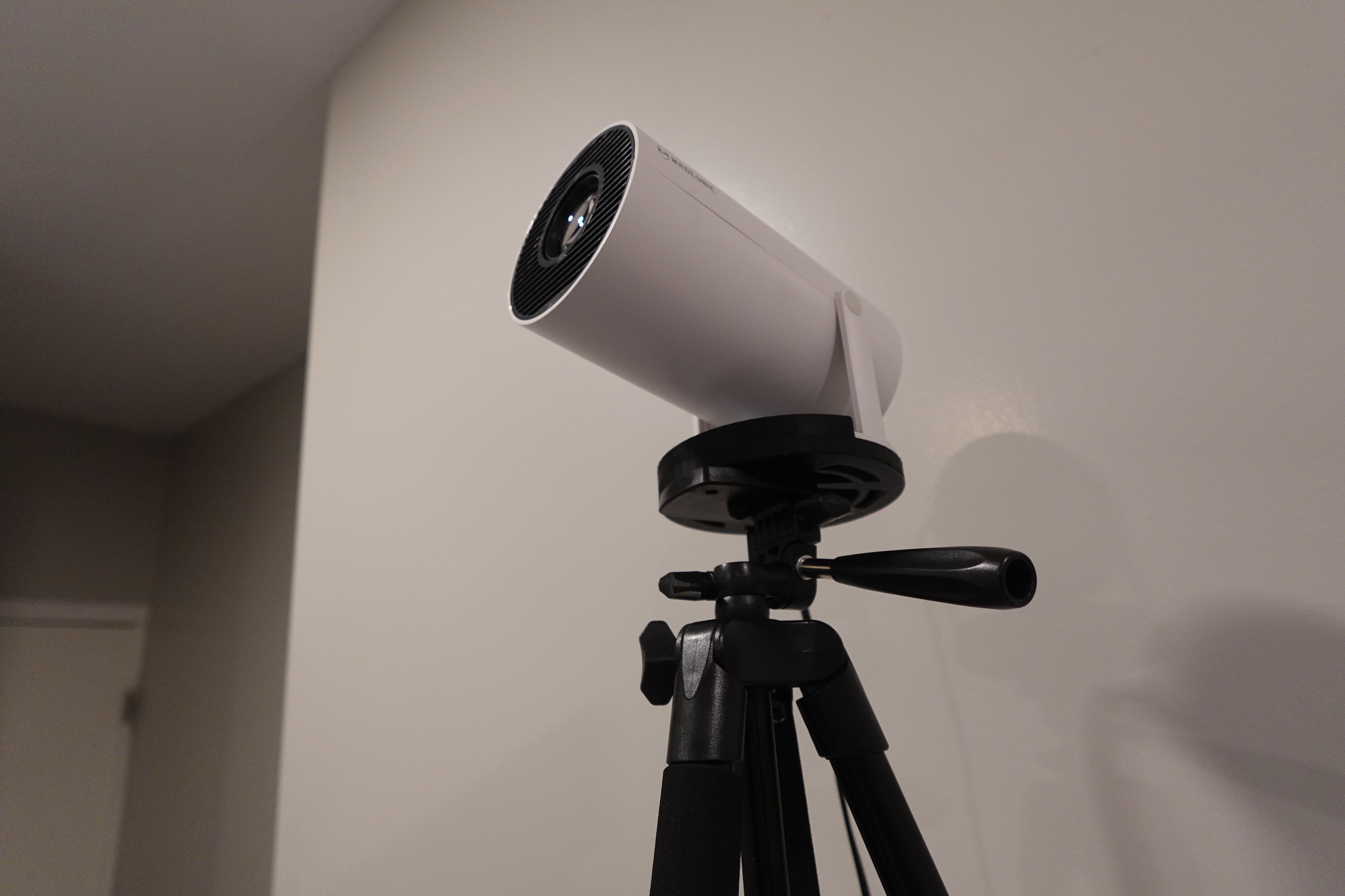 HY300 Aliexpress Beam Pojector Tripod Mount
