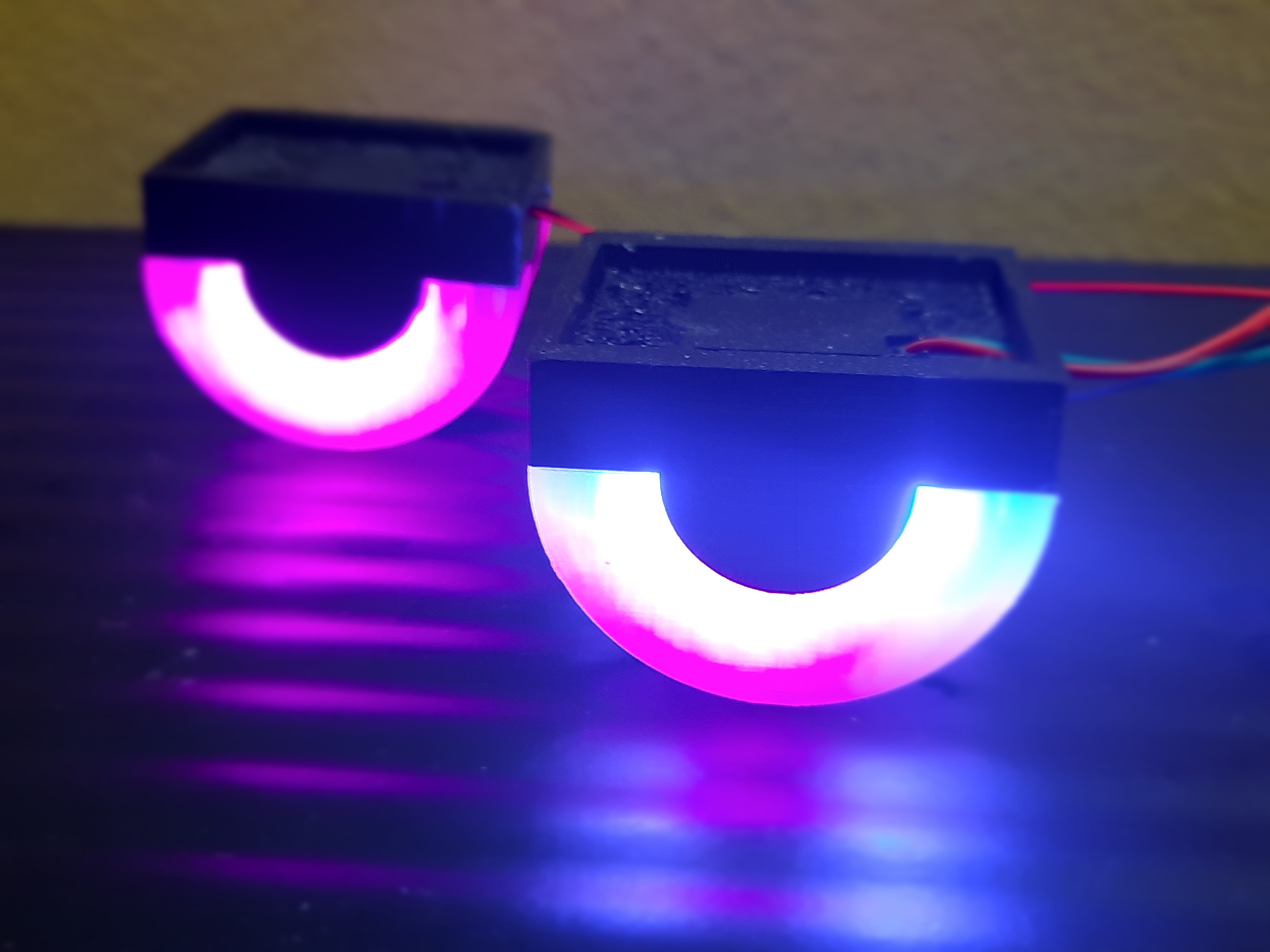 'GlowEyes Light (up from the) Base' Feet for the 'Light Base 600/900'