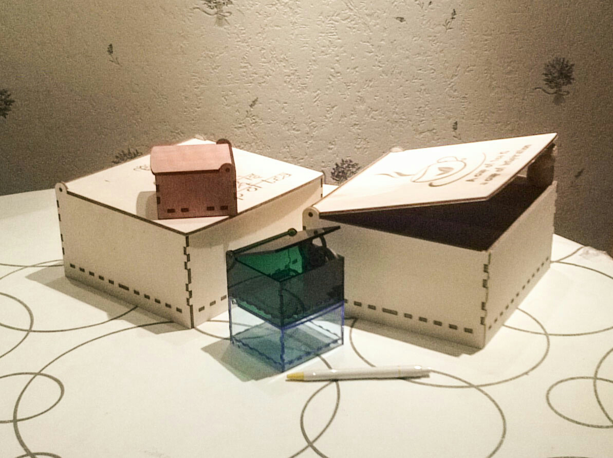 Parametric box with hinged lid - rzigzagto