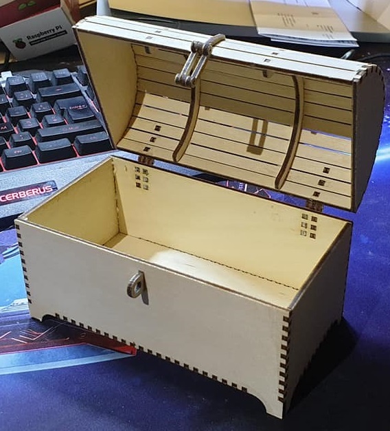 Treasure Chest with Hasp (3mm plywood version)