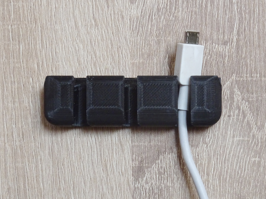 3 × USB Cable Holder