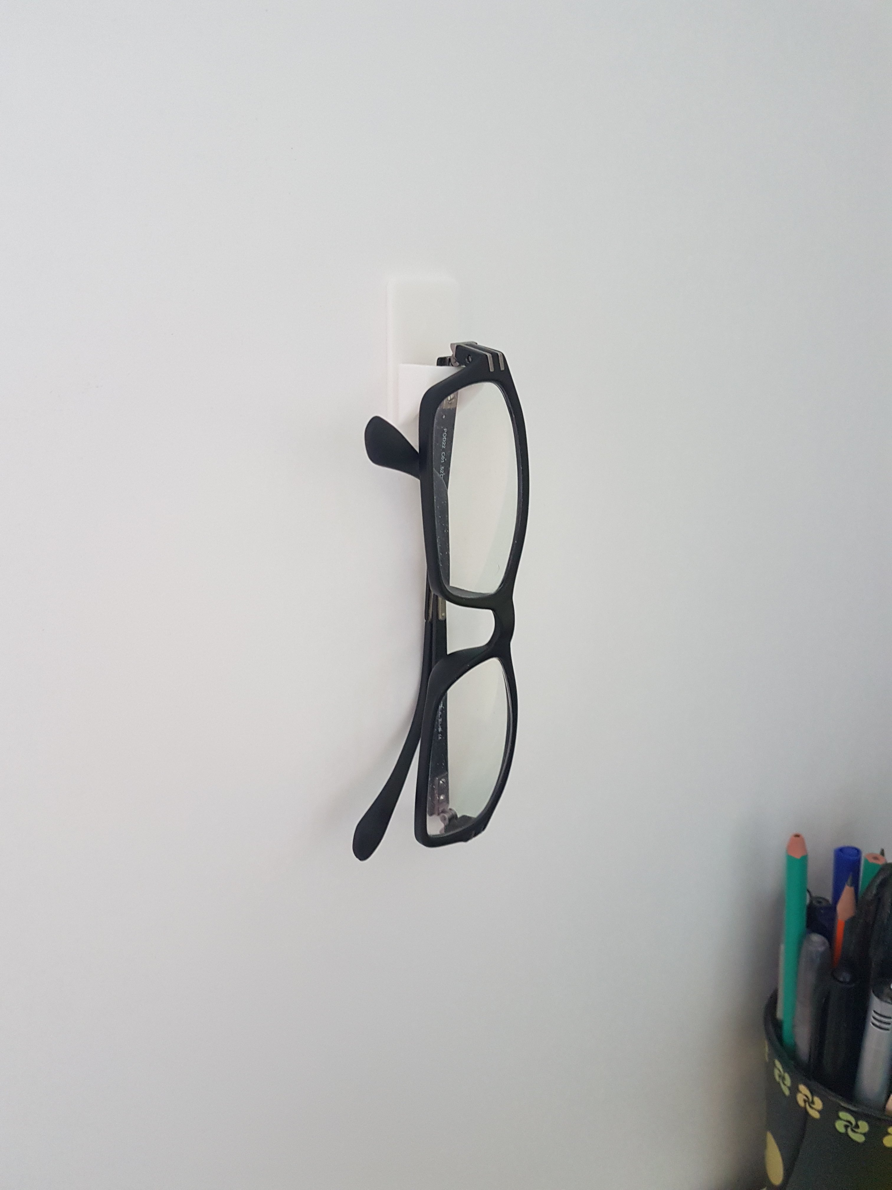 Glasses holder