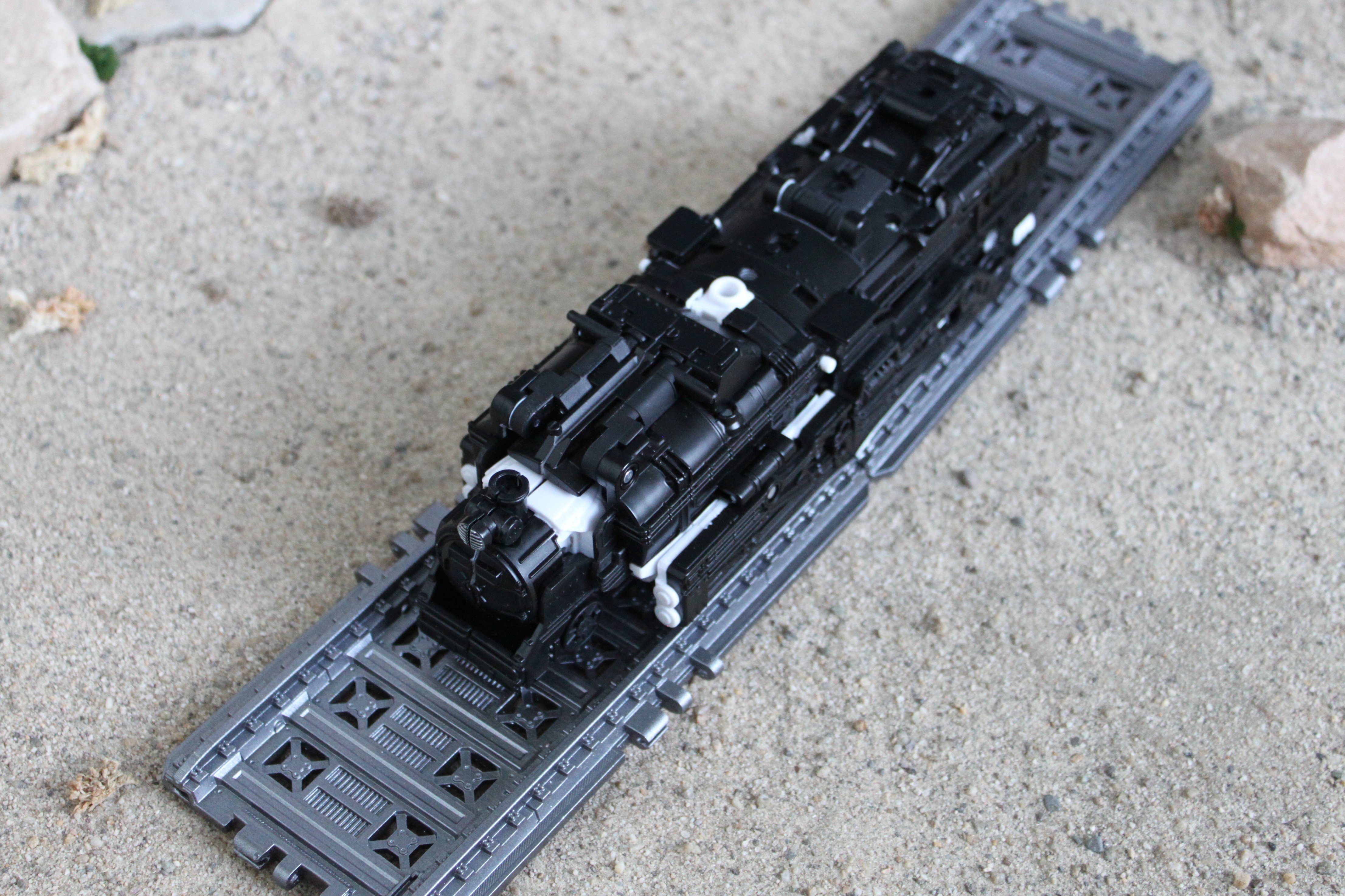 Train Track Ramp for Transformers Galaxy Shuttle / Astrotrain
